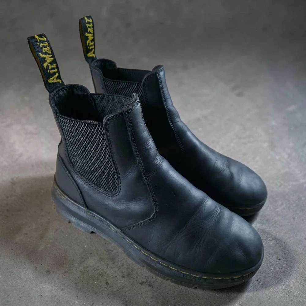 Doc Dr. Martens Boots Mens 7 / Womens 8 Black Leather Embury Chelsea Pull On